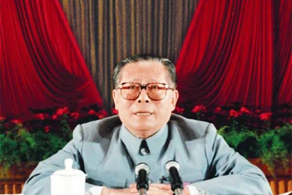 如何提高孩子表达能力：家长在日常交流中可以这样引导